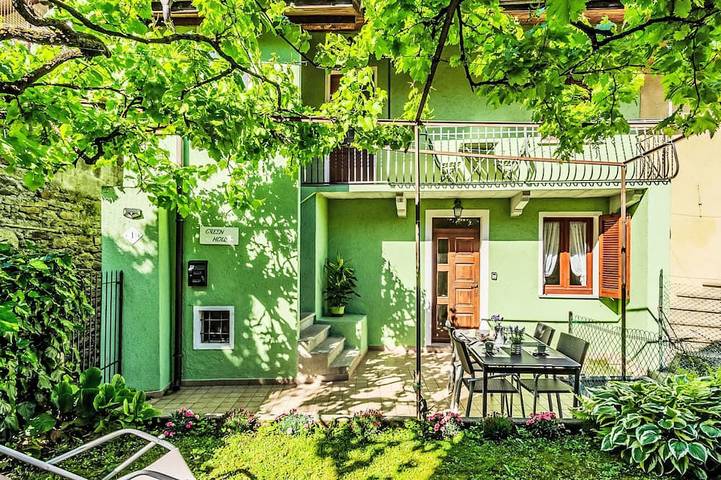 Ferienwohnung für 4 Personen, mit Garten in Santa Maria Rezzonico
