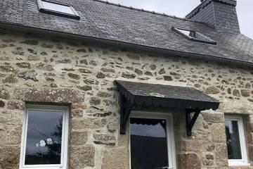 Gîte pour 4 personnes, avec jardin à Callac