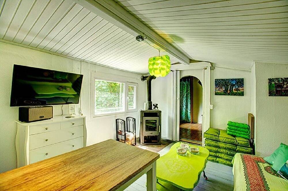 Haus Greenland inmitten grüner Natur, völlige Ruhe, super in grün ausgestattet in Bad Dürkheim, Pfälzer Rheinebene