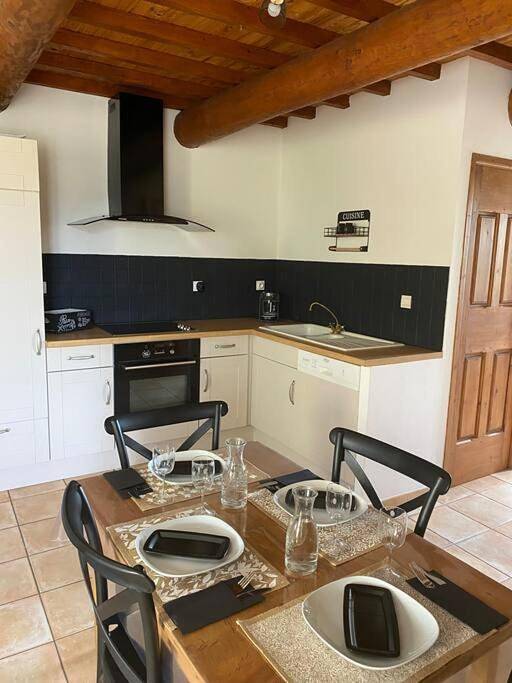 Location de vacances pour 4 personnes, avec jardin ainsi que jacuzzi et piscine à Saint-Paulet-de-Caisson - 4