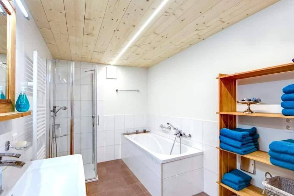 Ganze Wohnung, Bauernhof Fendrig - neue Wohnung in Schlatt-Haslen, Zürich Voralpen