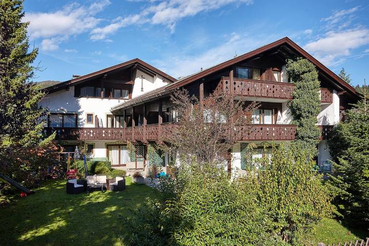 Ferienwohnung für 2 Personen, mit Ausblick und Balkon sowie Sauna im Mittenwald - 3