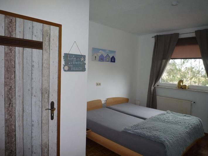 Ferienwohnung für 5 Personen, mit Terrasse und Garten sowie Ausblick