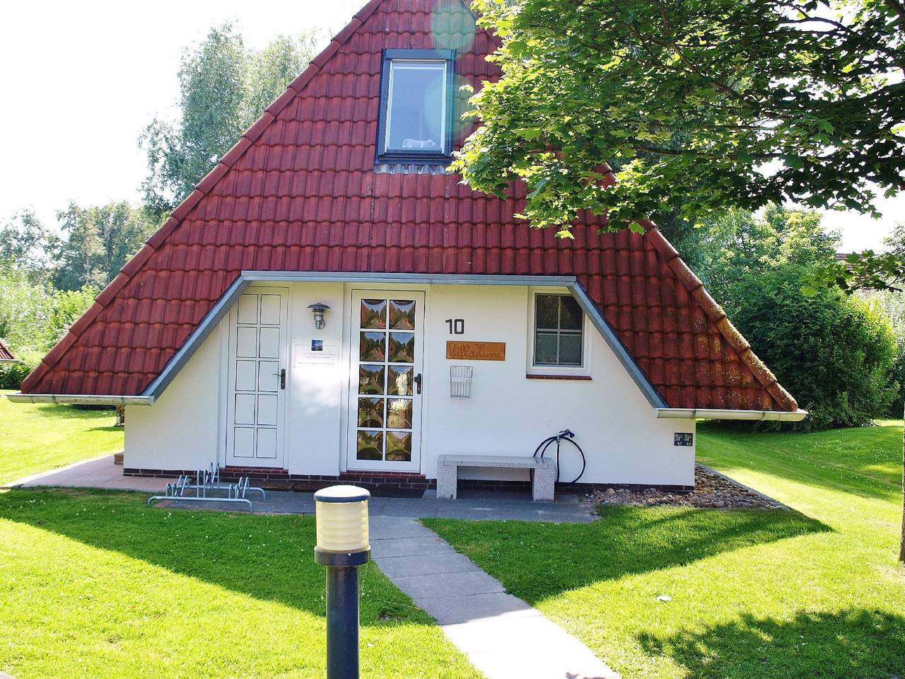 Ferienhaus mit Terrasse, Grill und Garten in Dorum-Neufeld, Samtgemeinde Land Wursten