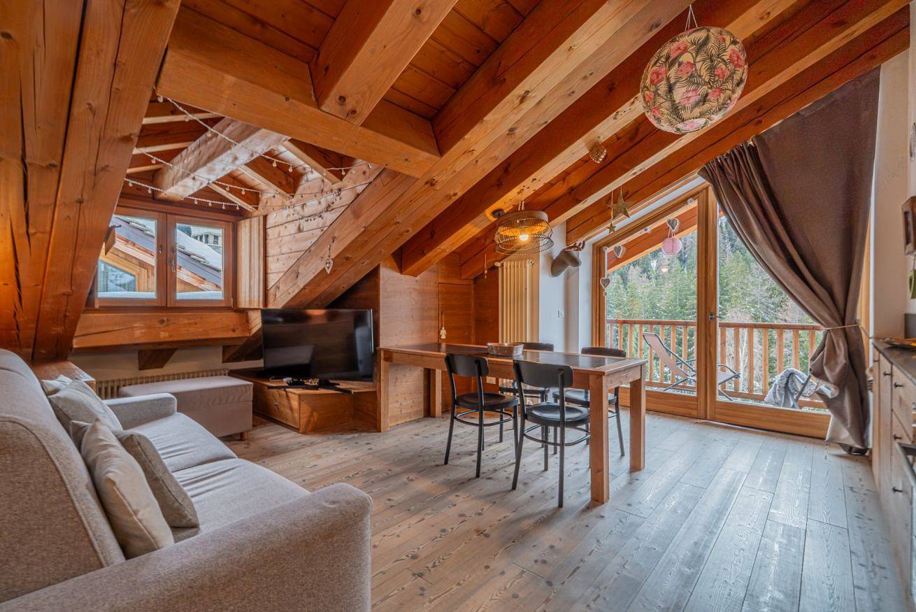Apartamento entero, 0751 - Apt Jardin Des Alpes - Let yourself be enchanted by the magic of the mountains in La Thuile (pueblo), La Thuile