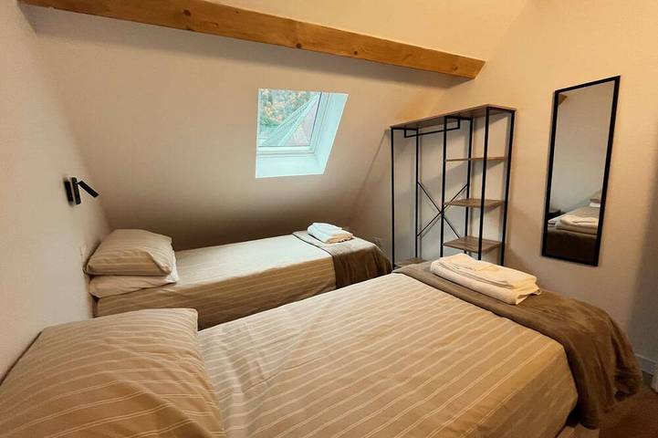 Ganze Wohnung, Modern Renovated Three Bed Duplex Apartment - Sleeps 8 in Le Bourg-d'Oisans, Nationalpark Écrins