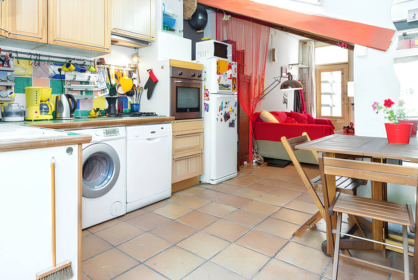 Maison charmante près d'Avignon avec terrasse in Avignon, Vaucluse
