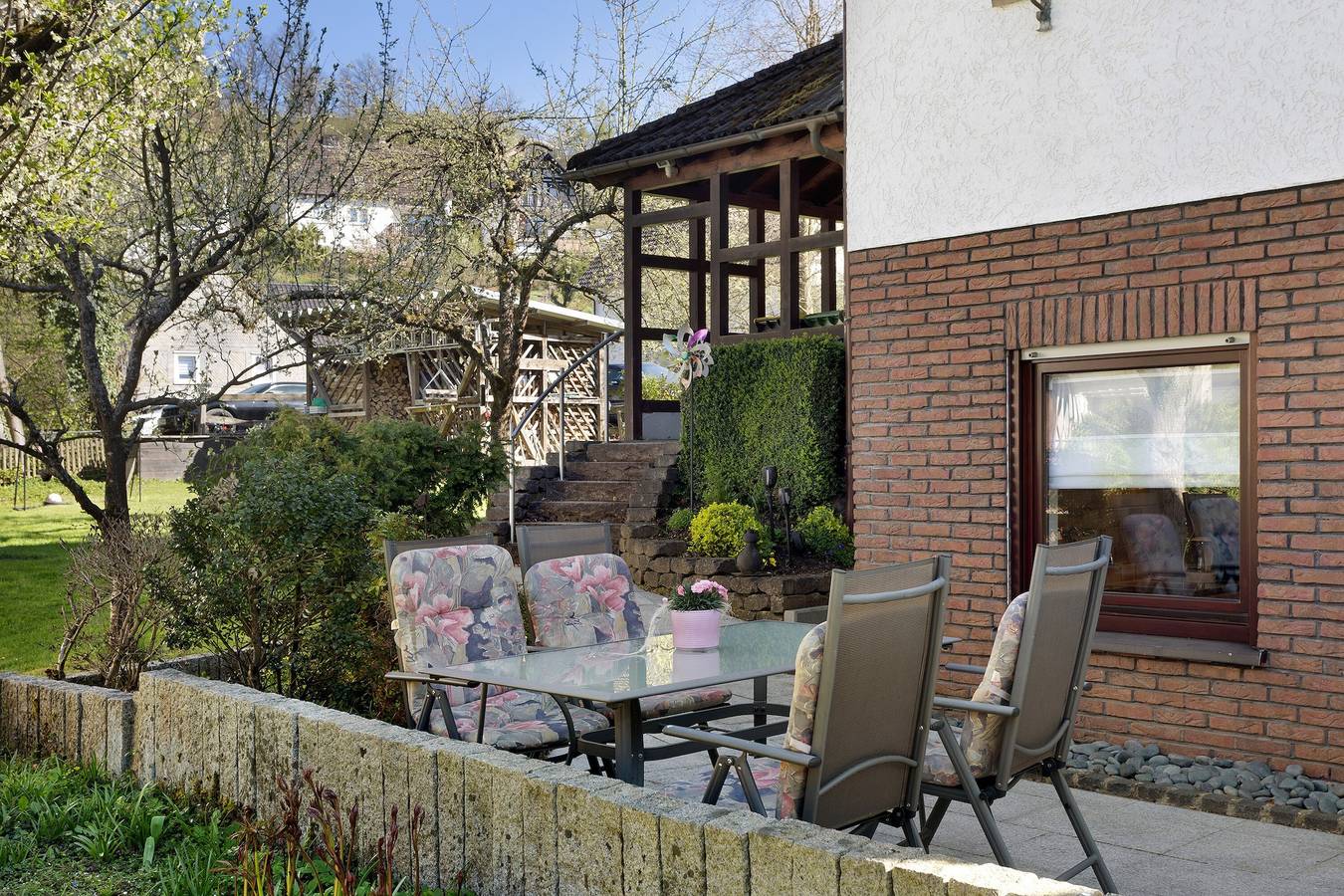 Ganze Wohnung, Ferienwohnung 'Bilstein' in ruhiger, zentraler Lage in Lennestadt, Sauerland