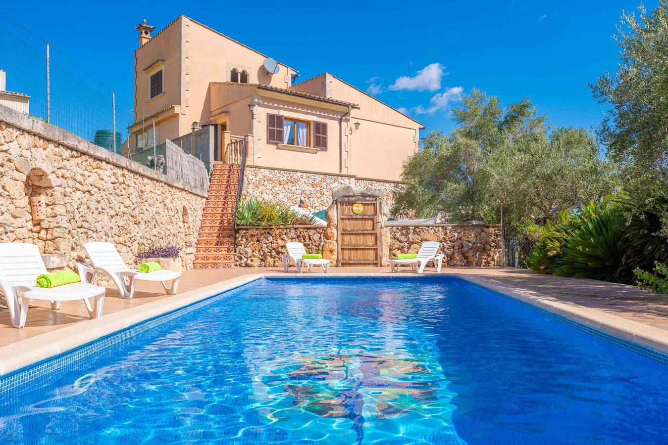 Can Kalet - Schönes Dorfhaus mit privatem Pool und gratis W-Lan. in Costitx, Mallorca Inselmitte