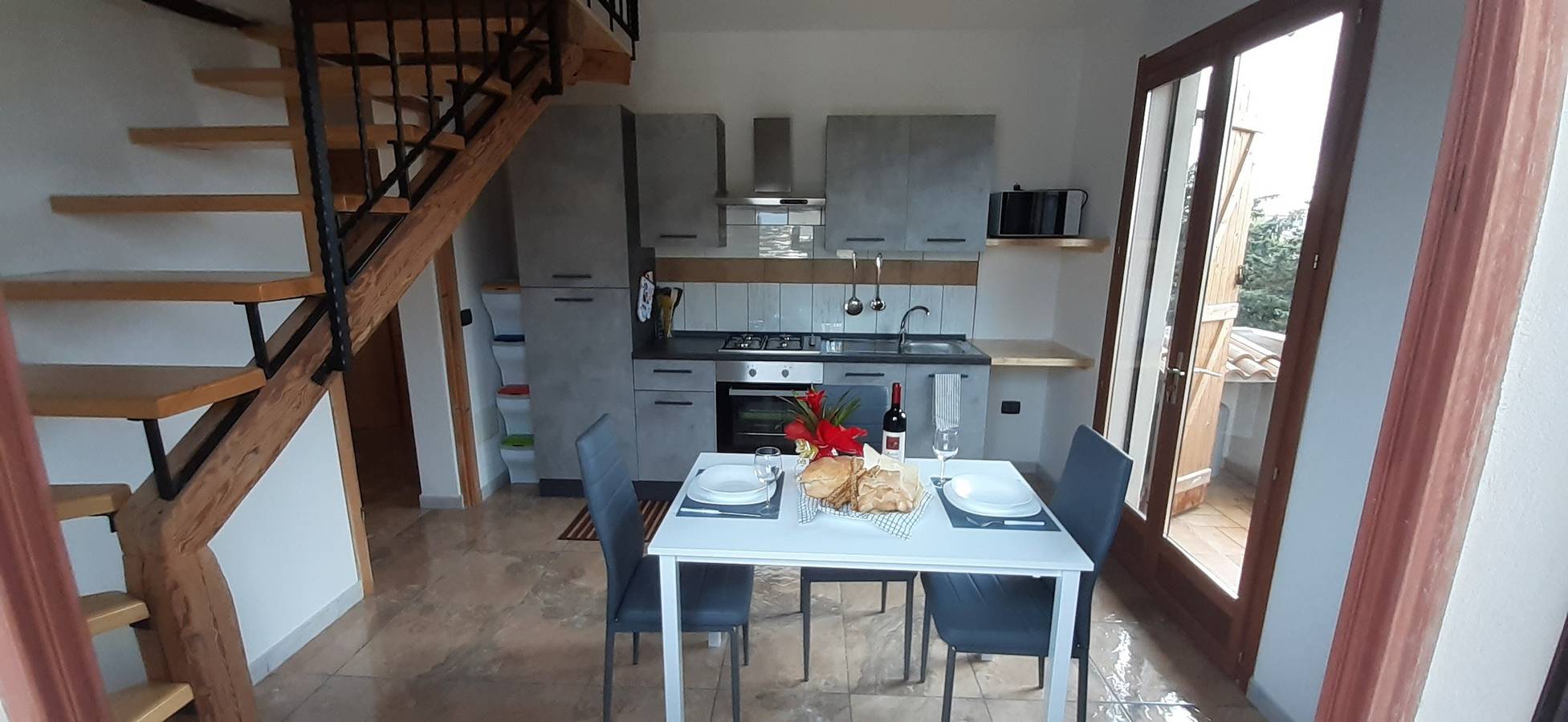 Entire apartment, Casa Cao Appartamento " L' Ulivo" in Nurachi, Stagno di Càbras