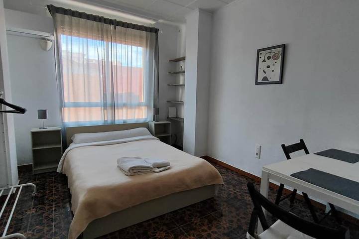 Apartamento entero, Pensión Benavente. 4 - (Playa 1,5km / Ap7-3min) in Moncófar, Costa del Azahar