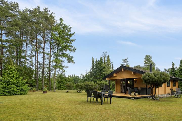 Ferienhaus für 6 Personen, mit Terrasse und Garten
