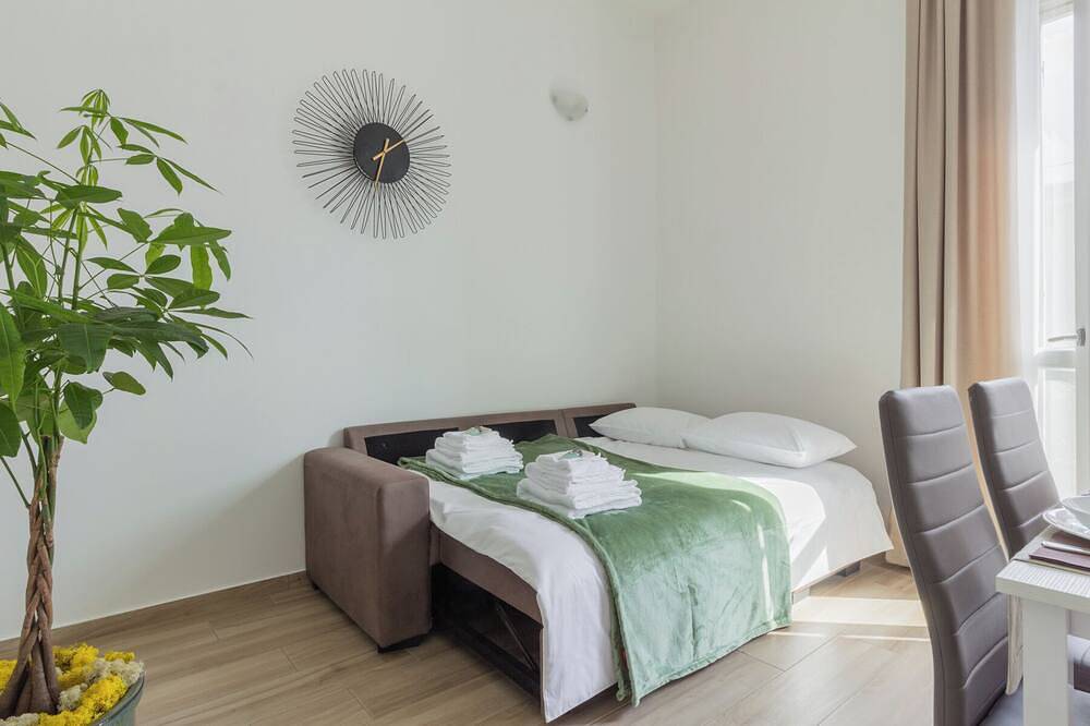 Entire apartment, Maggie House, Elegant House in Piacenza - Perfect for Families in Piacenza, Via Francigena