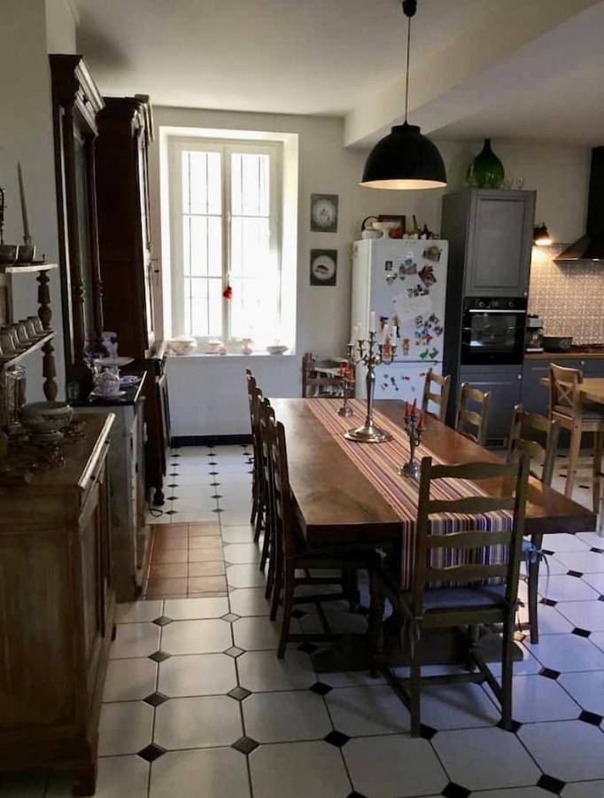 Location de vacances pour 10 personnes, avec piscine et jardin à Saint-Christoly-Médoc - 2