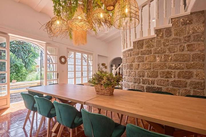 Casa de vacaciones para 12 personas, con terraza además de jardín y piscina, Se admiten mascotas en Playa d'en Bossa