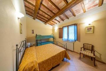 Agriturismo per 4 Persone in Bolsena, Lago di Bolsena, Foto 1