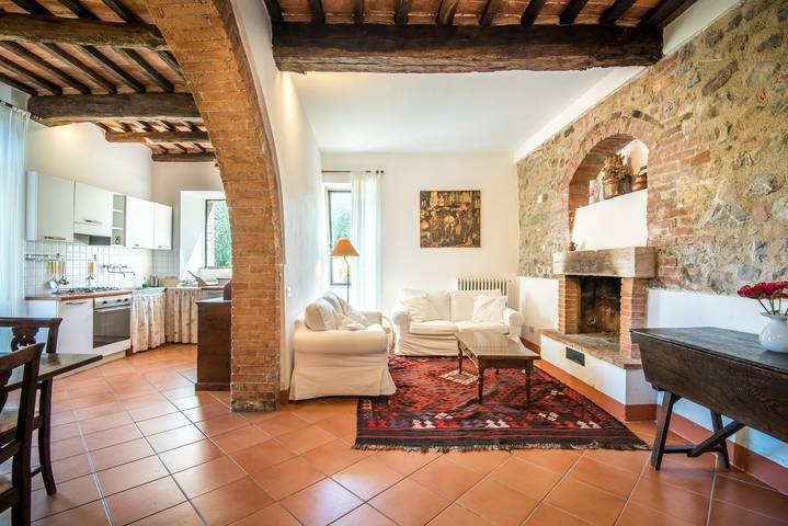Agriturismo 'Podere Montorgialino' con terrazza privata, giardino privato e Wi-Fi in Murlo, Chianti