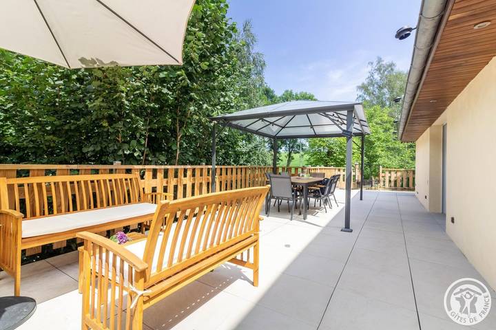 Gîte pour 4 personnes, avec jardin à Ordizan