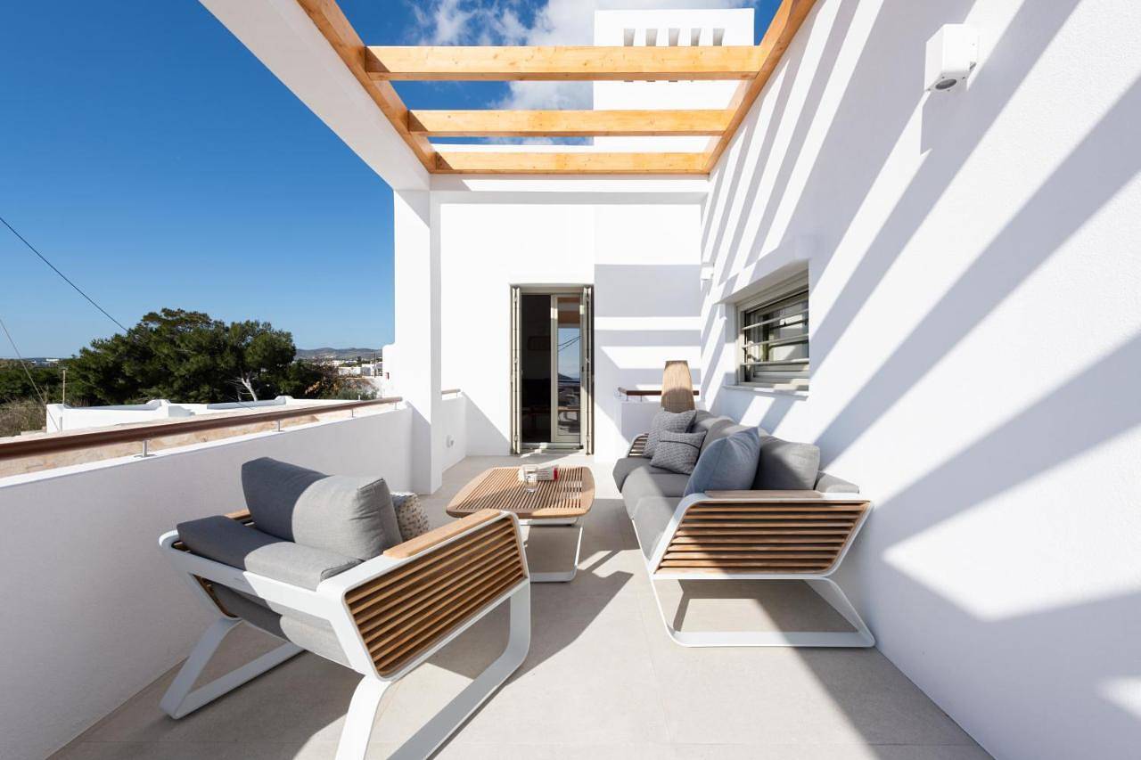 Appartement entier, Triotissa Drios balcony sea view 50m from beach in Paros