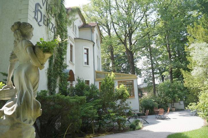 Hôtel pour 5 personnes, avec vue et jardin