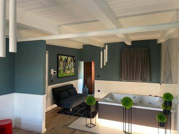 Chambre d’hôte pour 2 personnes, avec balcon et jacuzzi dans Calabre