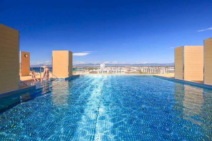 Gîte pour 5 personnes, avec terrasse et piscine à Salou - 4