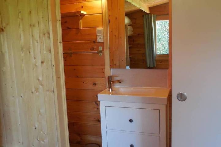 Gîte pour 2 personnes, avec jardin à Tour-de-Faure - 4