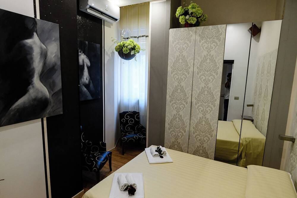 Appartement entier, A deux pas des tours du Vin au centre de Tartufo in Alba (Piemont), Langhe