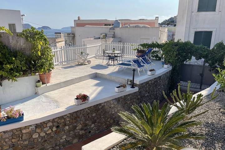 Villa pour 6 personnes, avec terrasse et jardin, animaux acceptés - 1