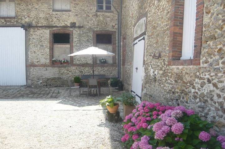 La Ferme de Presles "Côté Cour" - 48 m2 - 4 pers en plein coeur des champs in Prunay-en-Yvelines, Yvelines