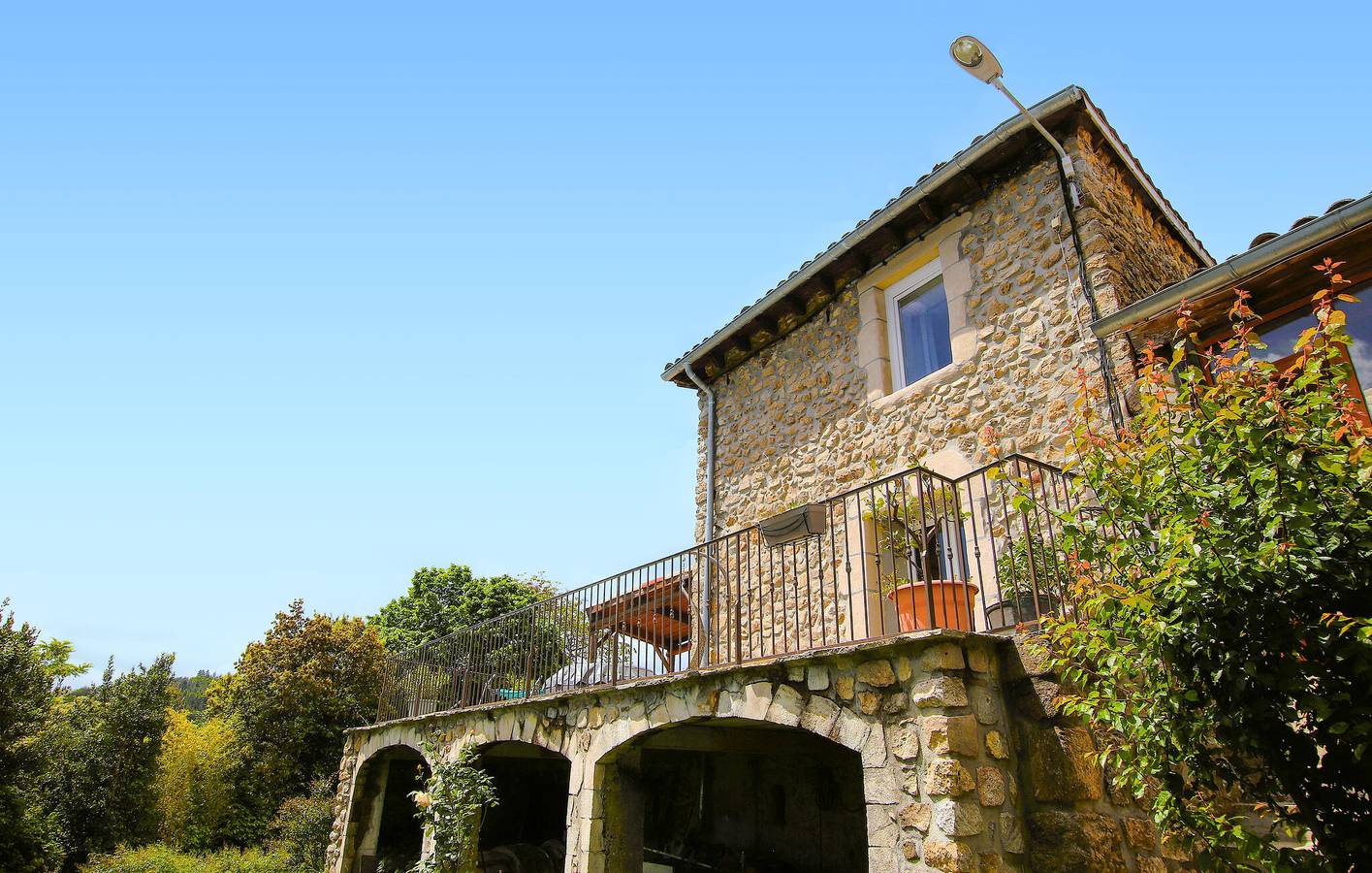 Appartement confortable avec parking, jardin et pêche près de la rivière Ardèche in Pont-de-Labeaume, Parc naturel régional des Monts d'Ardèche