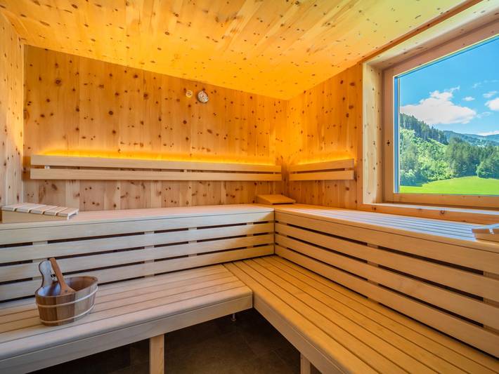 Ferienhaus für 11 Personen, mit Balkon und Terrasse sowie Garten und Sauna im Zillertal - 2
