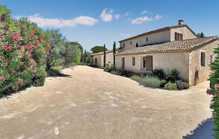 Location de vacances pour 10 personnes, avec Terrasse à Paradou - 3