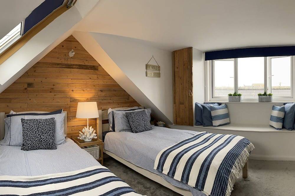 Beautiful Seaside Cottage 1 minute from the beach - The Tides in Camber, East Sussex