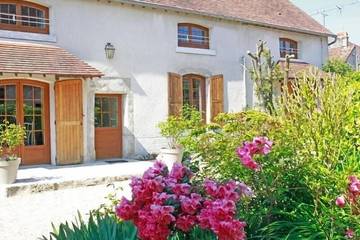 Gîte pour 6 personnes, avec jardin, animaux acceptés à Tavers