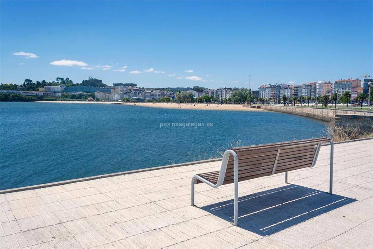 Appartement entier, Piso 4 dormitorios playa sada in Praia As Delicias, Sada