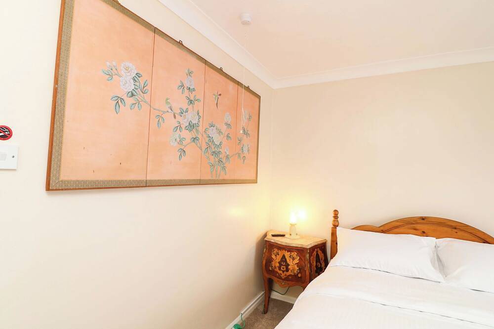 5 Overstone Drive, with a garden in Wisbech in Elm (Cambridgeshire), Cambridgeshire