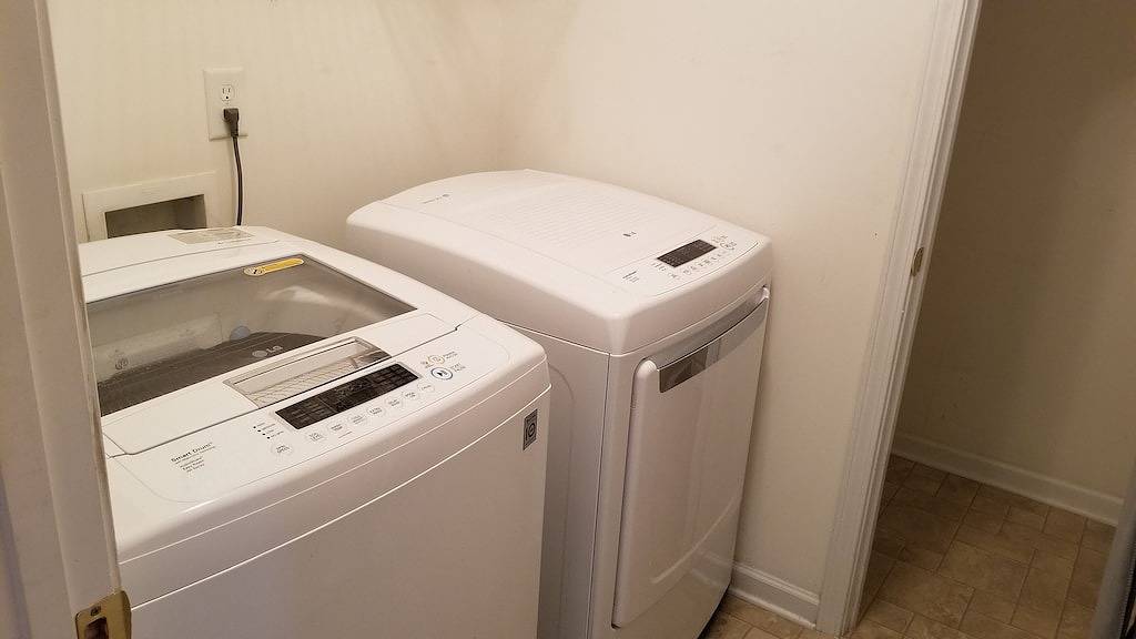 Schönes Cornelius House, 20 Minuten nach Charlotte, 5 Minuten zum Lake Norman in Cornelius, Lake Norman