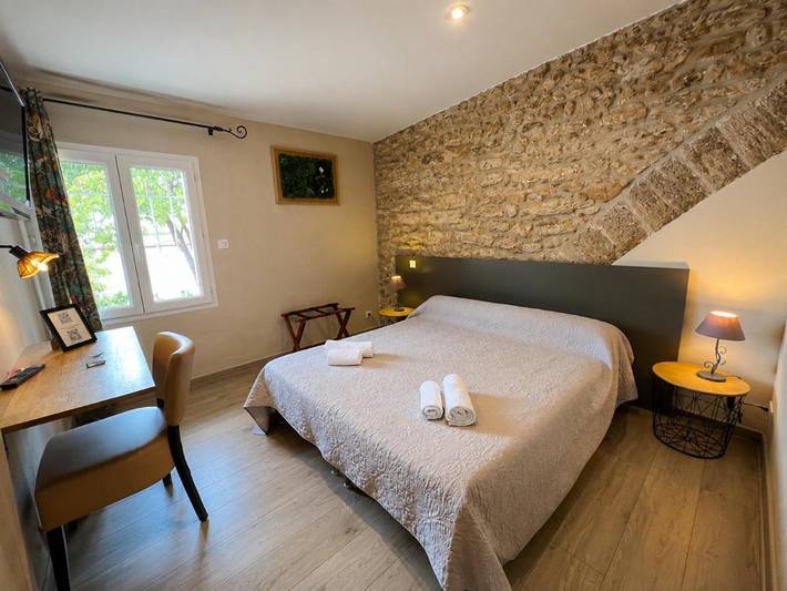 Hôtel pour 3 personnes, avec terrasse et piscine