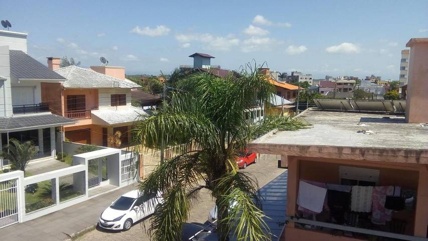 Casas e apartamentos de temporada para 3 pessoas, com vista e terraço, com animais de estimação em Torres