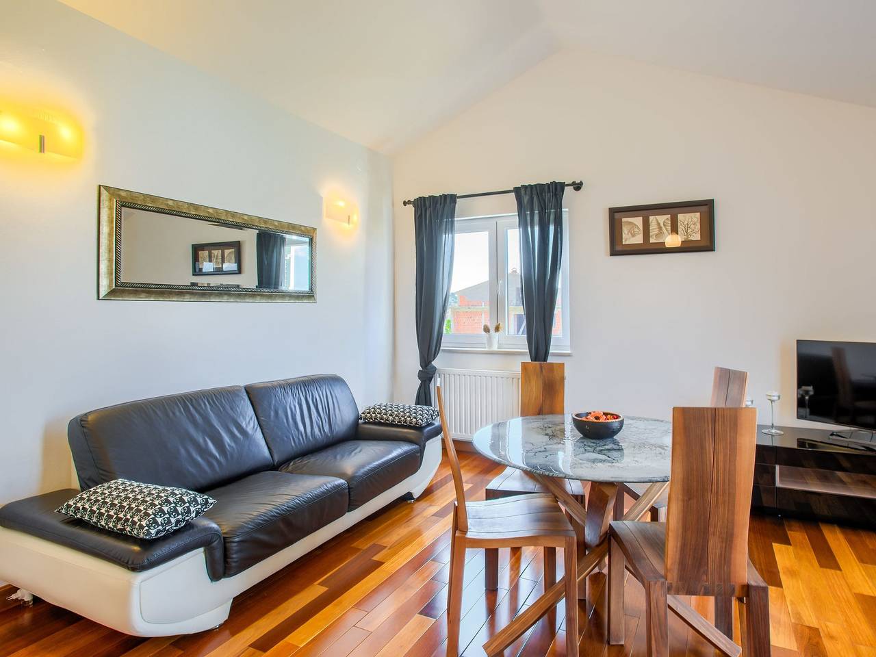 Cały apartament, Apartament w Murter blisko Plaży i Basenu in Općina Murter-Kornati, Murter (wyspa)