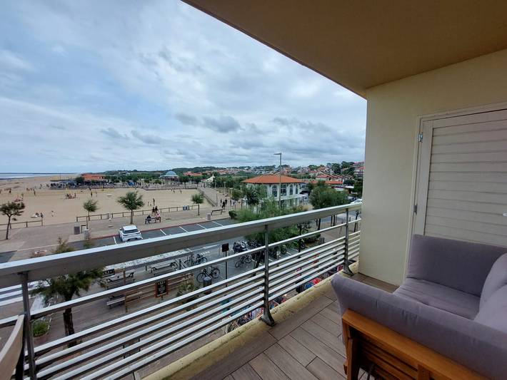 Gîte pour 4 personnes, avec terrasse dans Plage Chambre d'Amour