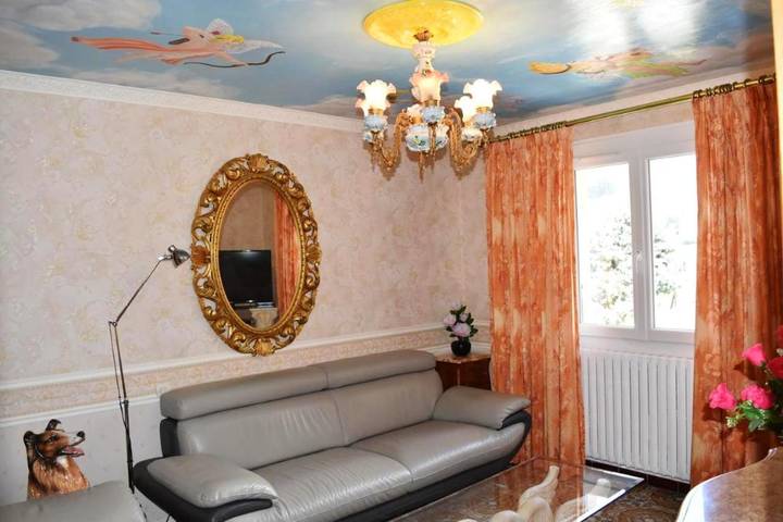 Location de vacances pour 5 personnes, avec terrasse et jardin, animaux acceptés dans Pierre-Châtel - 2