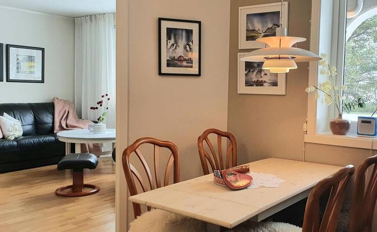 Ferienwohnung für 8 Personen, mit Terrasse und Garten in Leknes - 2