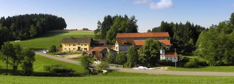 Ganze Wohnung, Kinder- und Familienbauernhof Fingermühl - Ferienwohnung Hofblick in Michelsneukirchen, Ostbayern