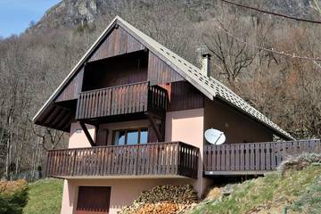 Chalet pour 10 personnes, avec jardin, animaux acceptés à Vaujany