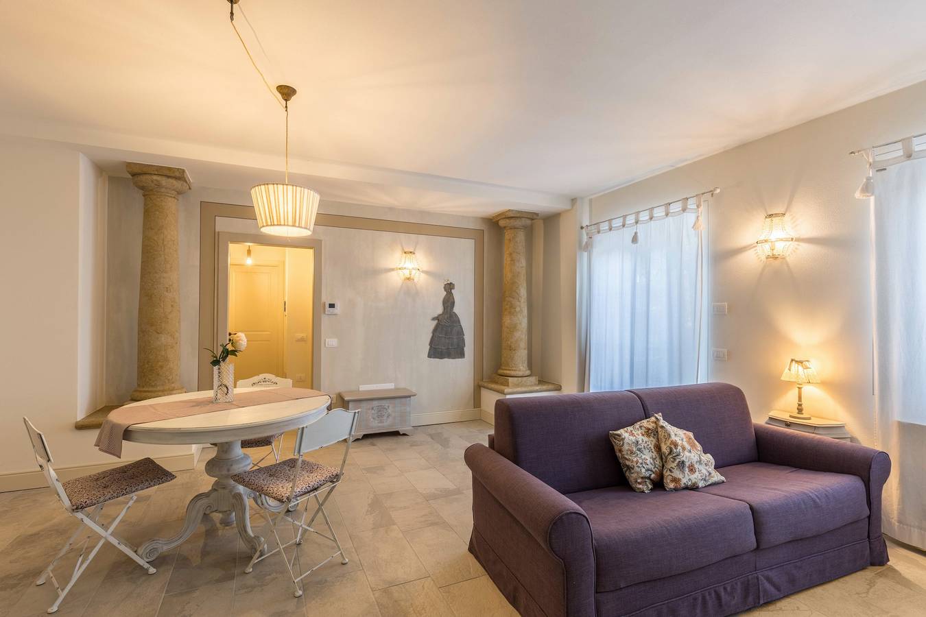 Appartamento intero, Incantevole appartamento per vacanze "Oleandro" con Wi-Fi, giardino e piscina in comune in Rivoltella del Garda, Desenzano del Garda