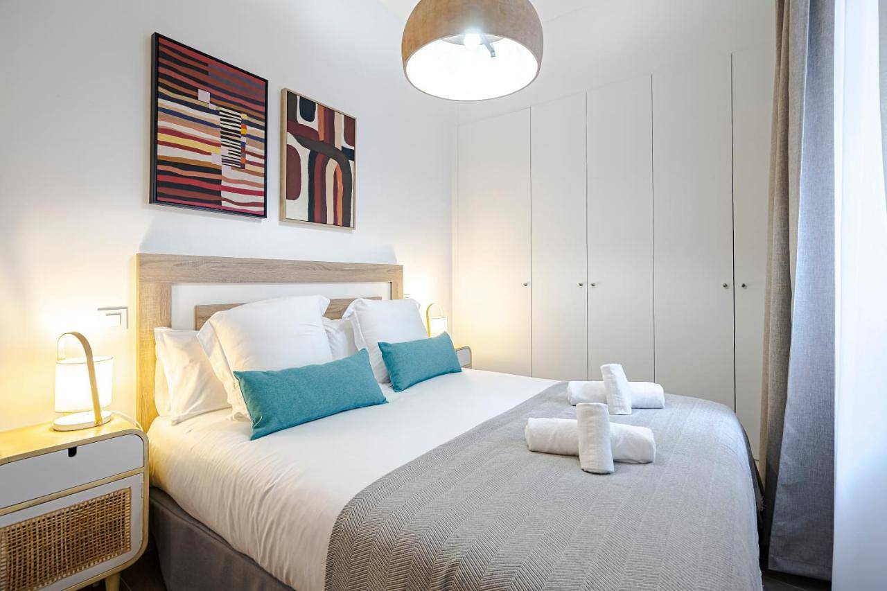Apartment with Terrace in Tetuán, Madrid