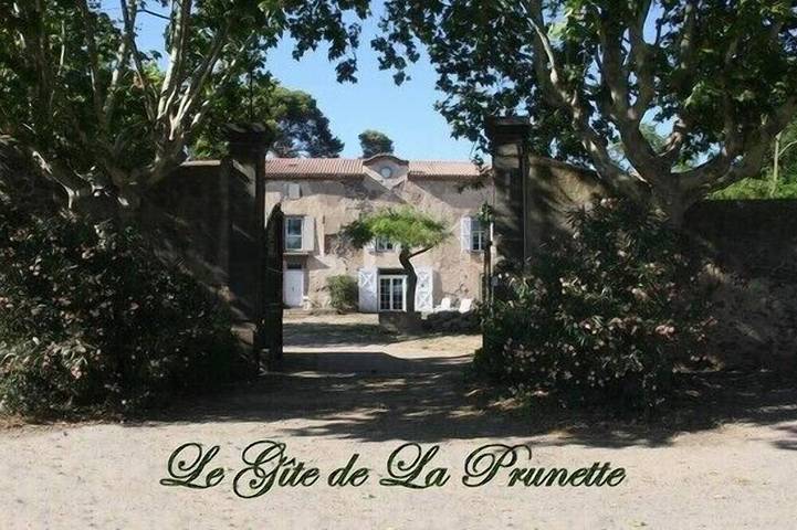 Gîte pour 6 personnes, avec terrasse et jardin