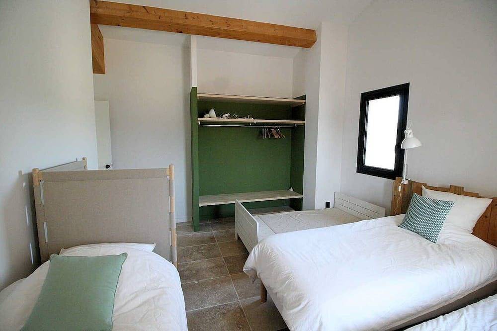 Country house for 15P. Le Castellet, Var, private pool, beaches 6 mls. in Le Castellet, Toulon region